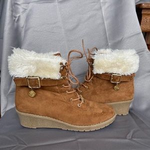 Michael Kors snow booties